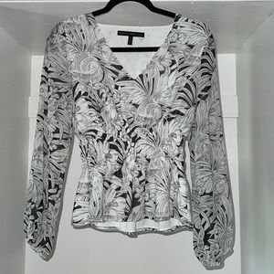 White House black market top